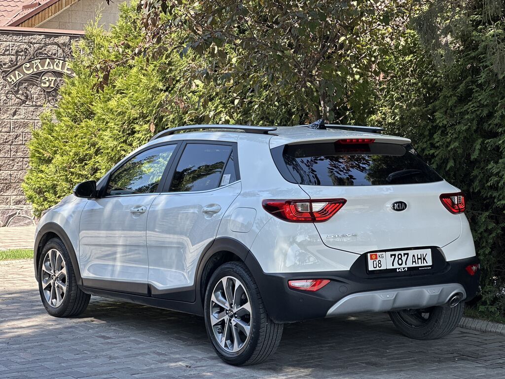 Kia Stonic: 2019 г., 1.4 л, Автомат, Бензин, Лифтбек: фото 3