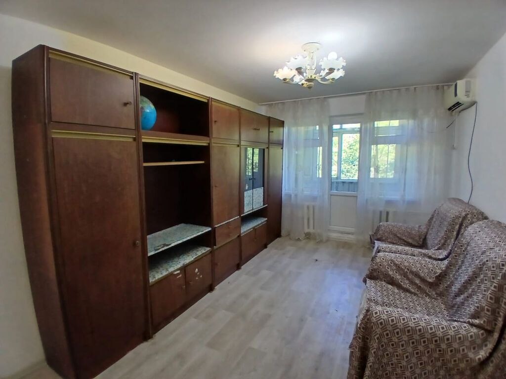 3 комнаты, 58 м², 104 серия, 4 этаж, Старый ремонт — фото 7