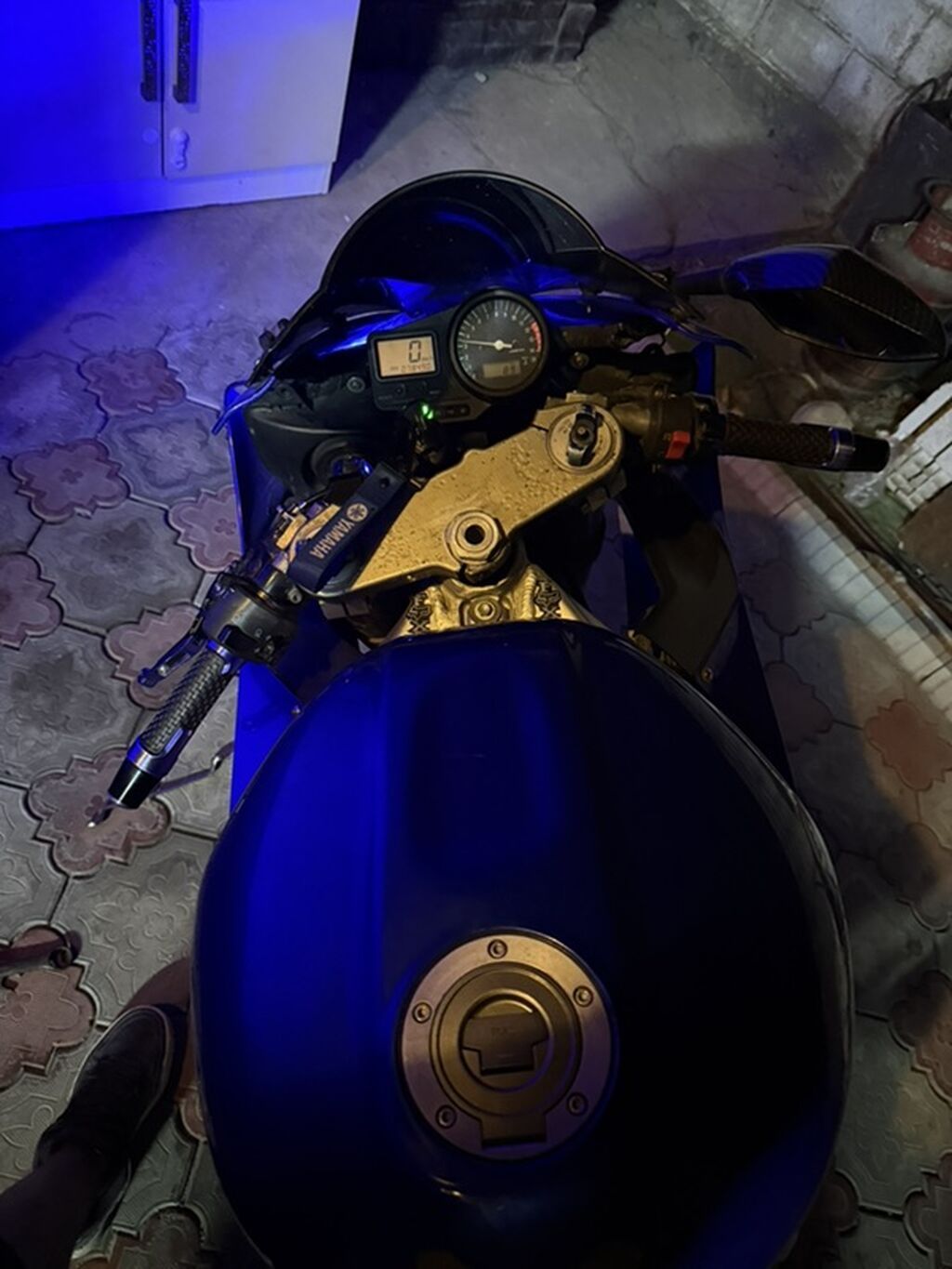 Мотоцикл Yamaha YZF-R1 (спортбайк) По вложениям поставить передний: фото 4