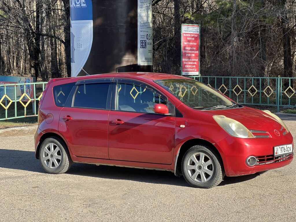 Nissan Note: 2005 г., Автомат, Бензин: фото 4