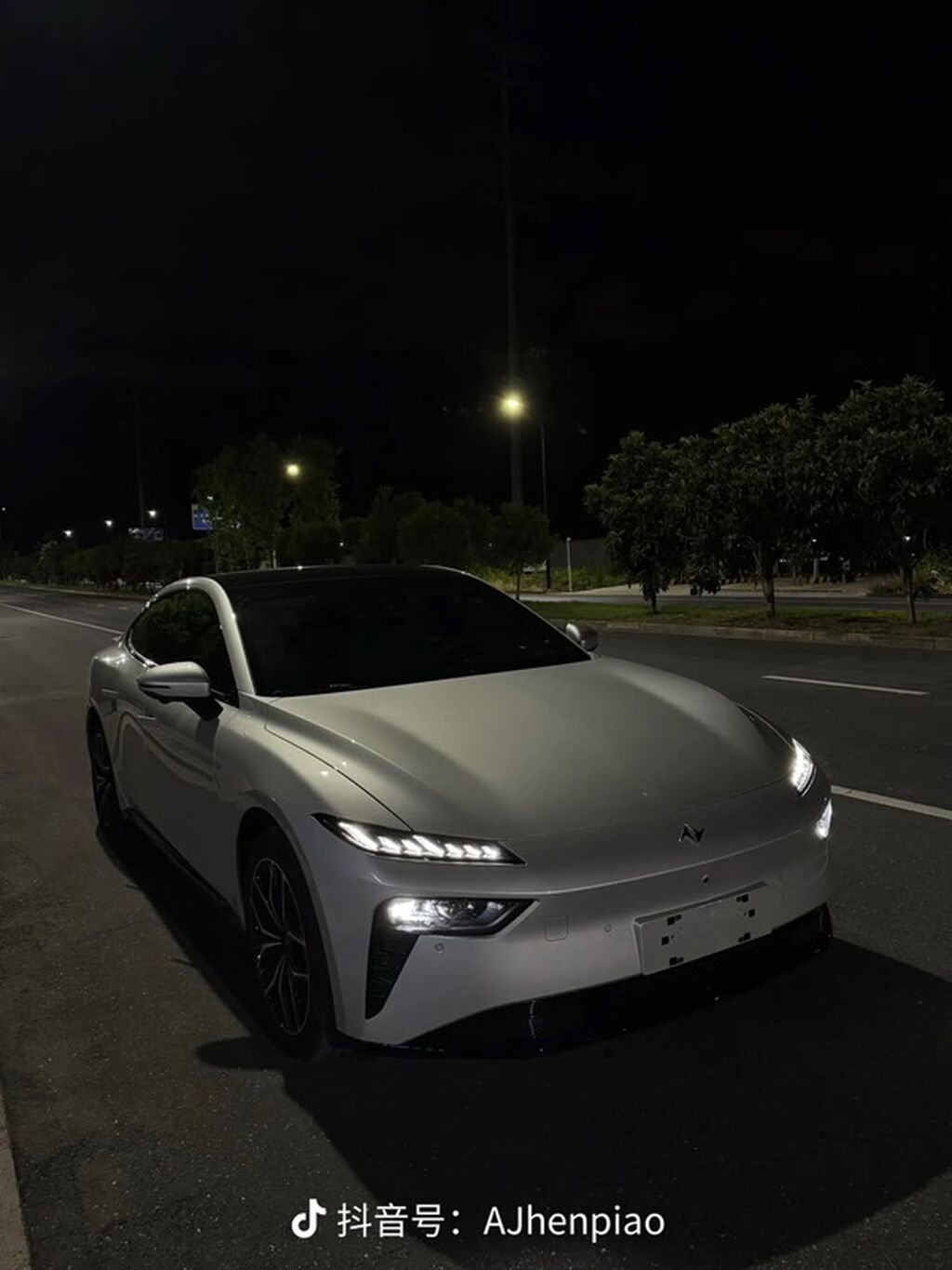 Dongfeng eπ 007
