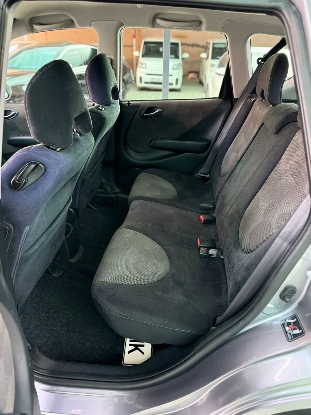 Honda Jazz: 2007 г., 1.4 л, Автомат, Бензин, Хэтчбэк: фото 4