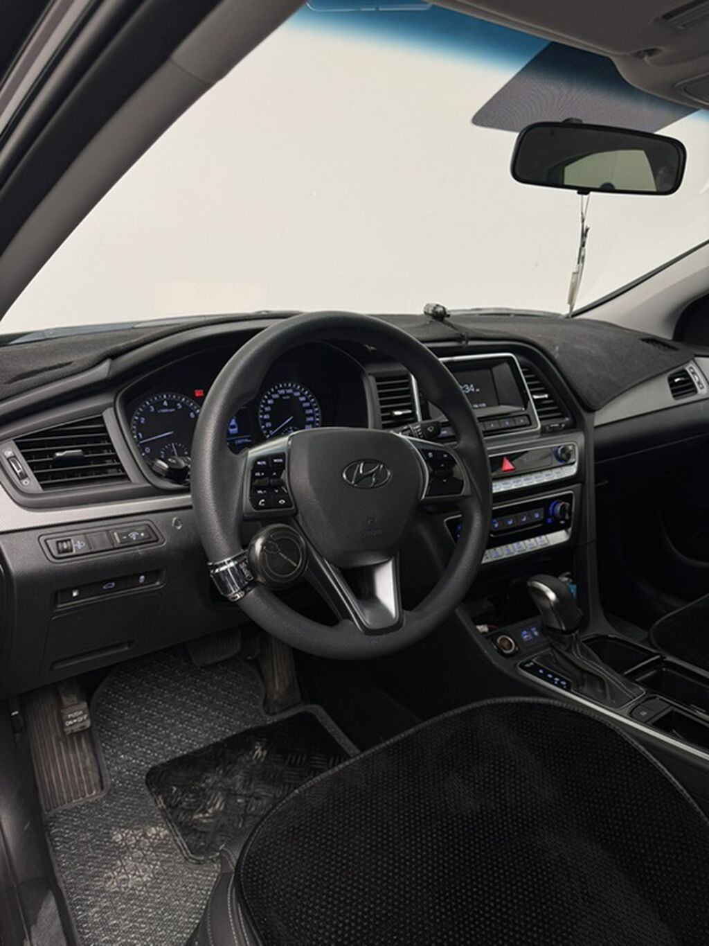 Hyundai Sonata: 2021 г., 2 л, Автомат, Газ, Седан: фото 8