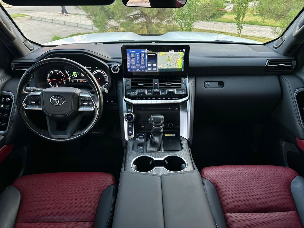 Toyota Land Cruiser: 2023 г., 3.5 л, Автомат, Бензин, Внедорожник: фото 8