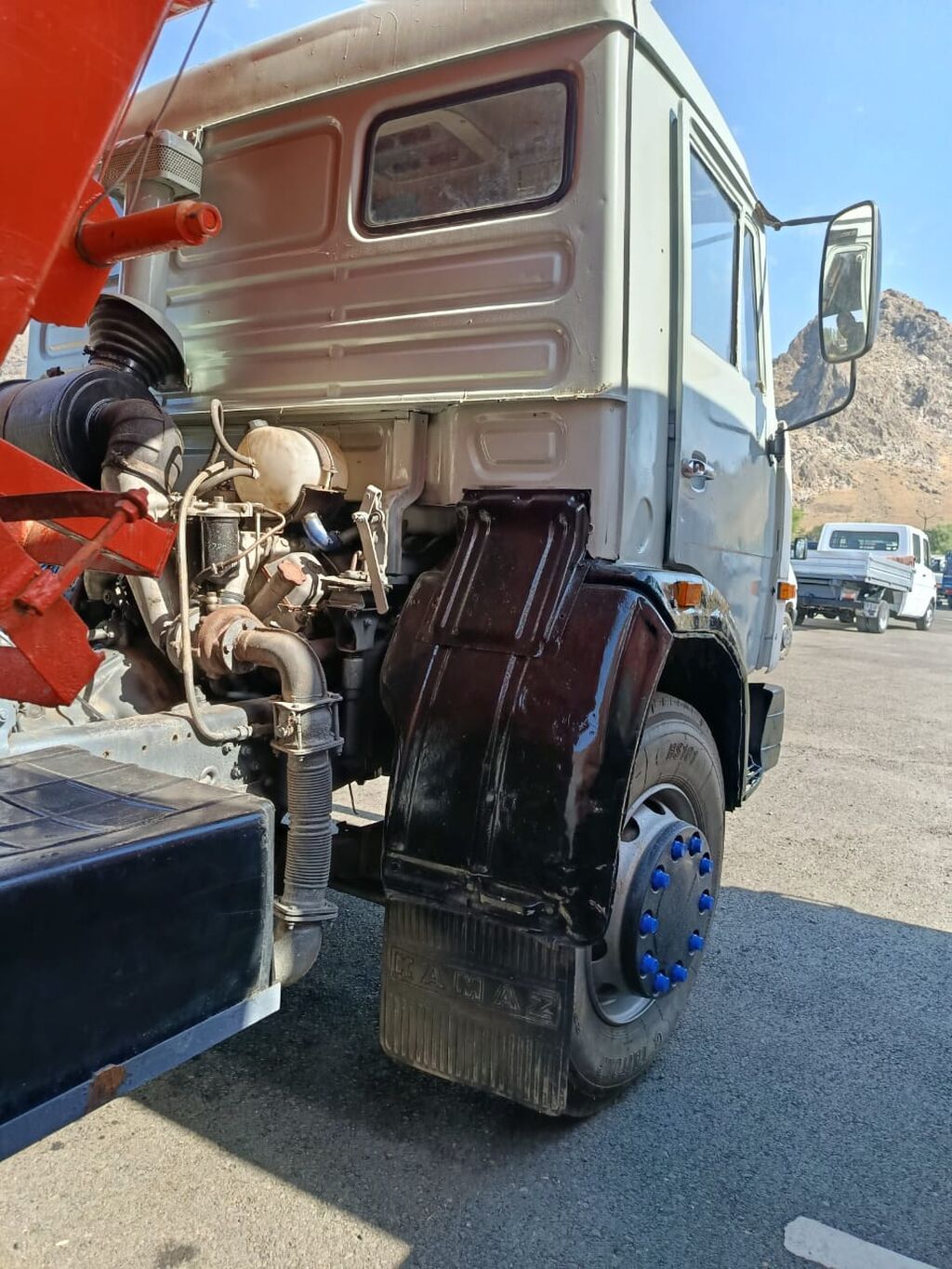 КАМАЗ самосвал, 6x4. Основные характеристики: - Марка/модель: КАМАЗ: фото 2