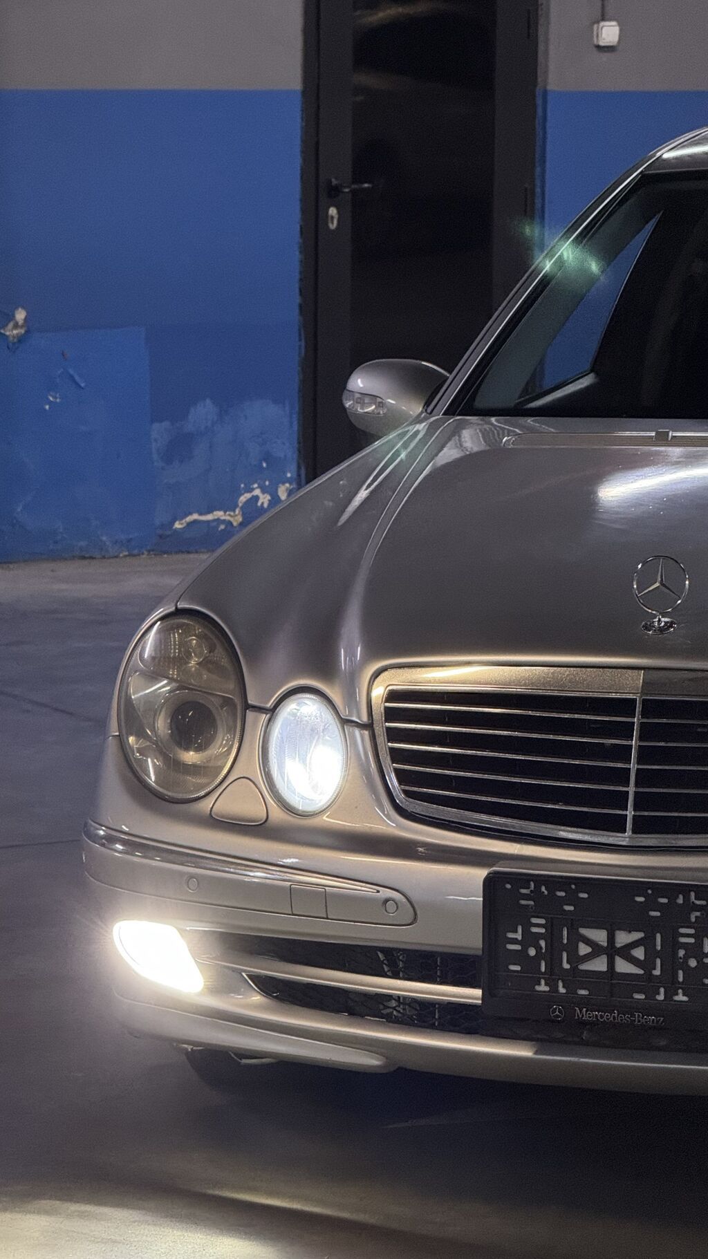 Mercedes-Benz E-Class: 2002 г., 5 л, Автомат, Бензин, Седан: фото 8