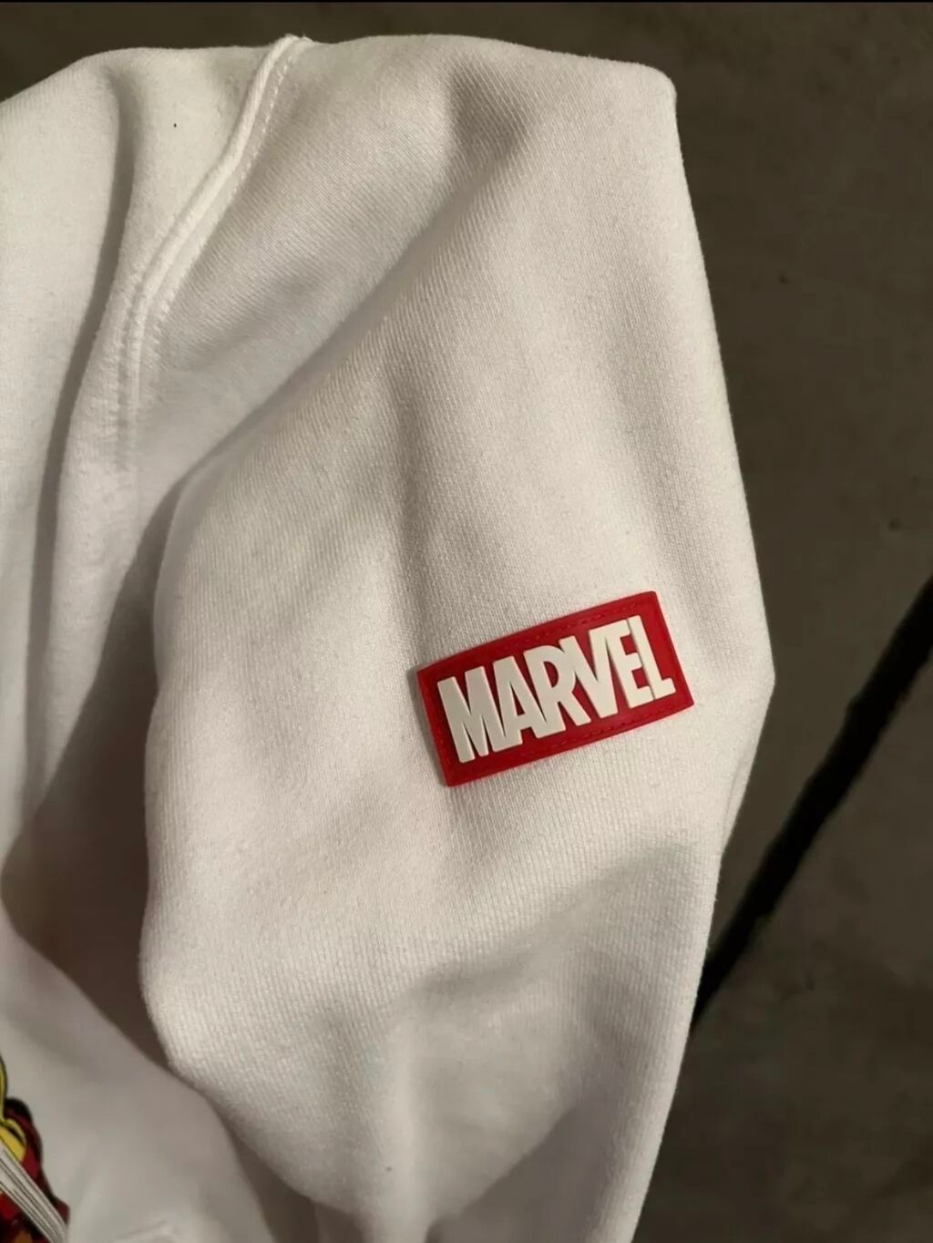 Толстовка MARVEL в отличном состоянии, оригинал! Для парней и девушек: фото 3