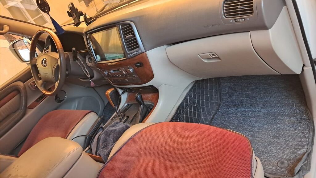 Lexus LX: 2004 г., 4.7 л, Автомат, Газ, Внедорожник: фото 3