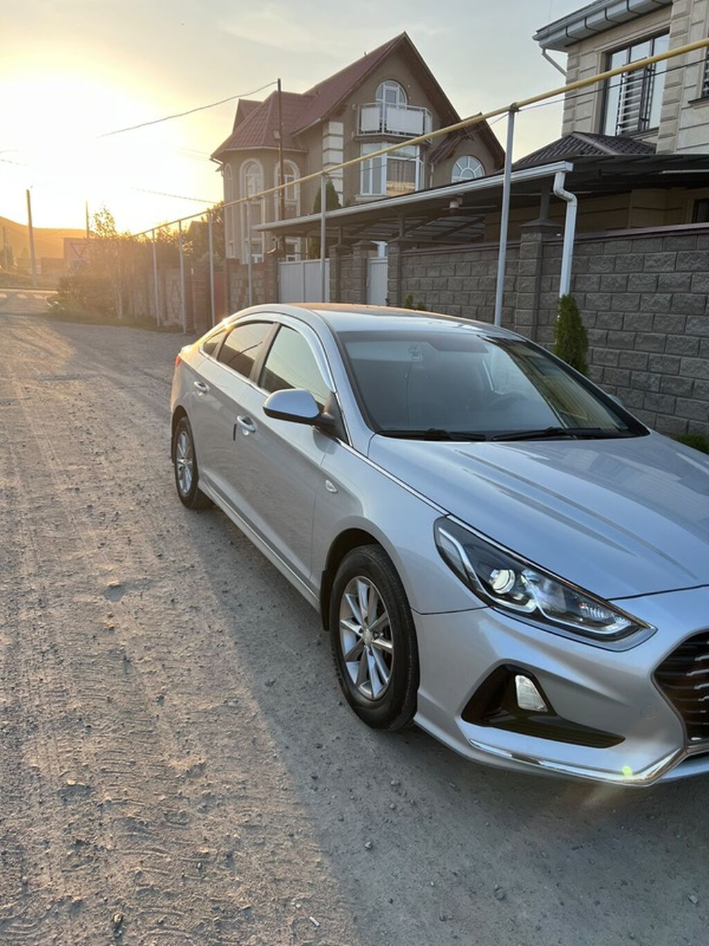 Hyundai Sonata: 2018 г., 2 л, Автомат, Газ, Седан: фото 1