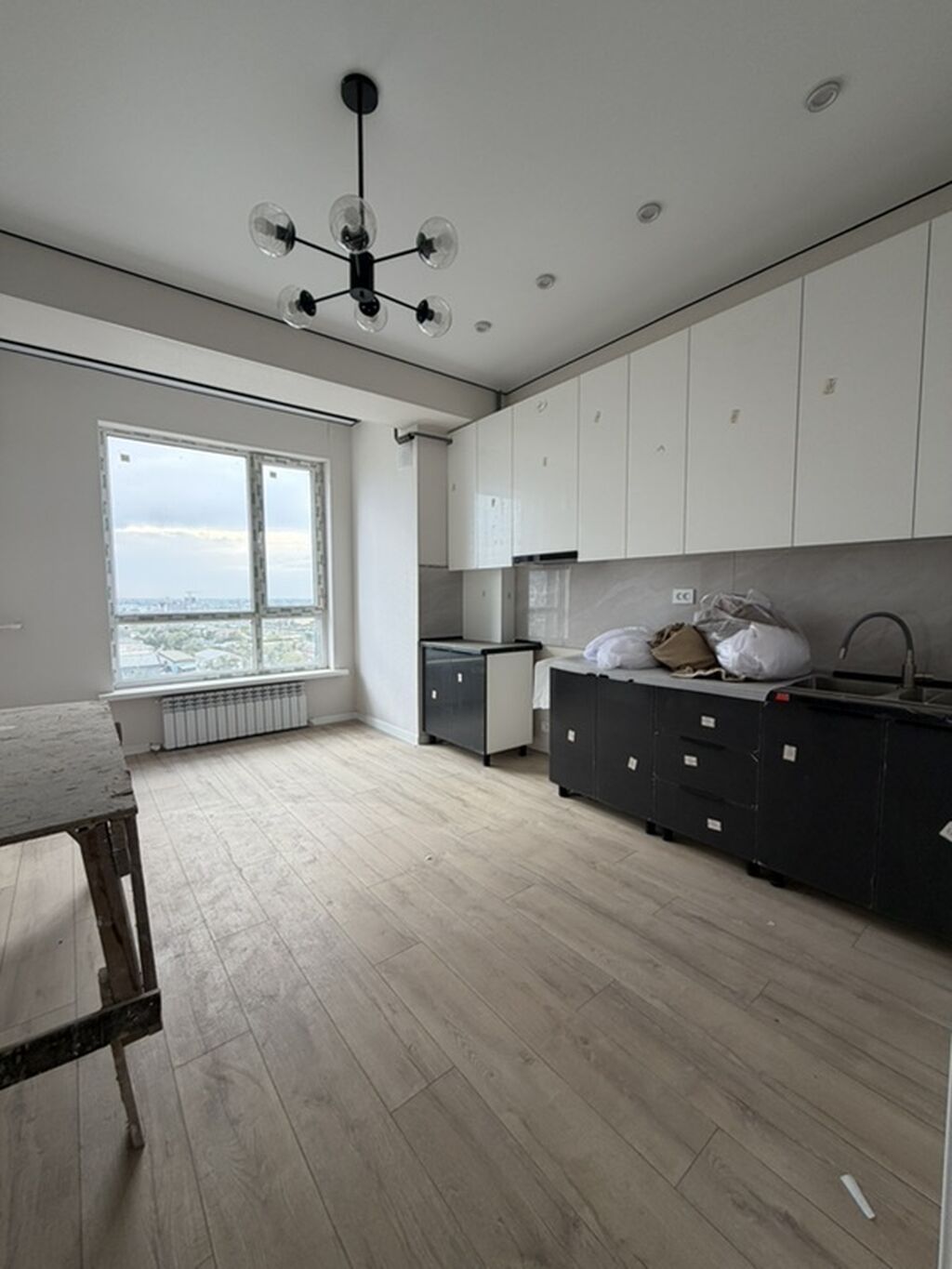 1 комната, 43 м², Пишпек Элитка, 13 этаж, Дизайнерский ремонт: фото 4