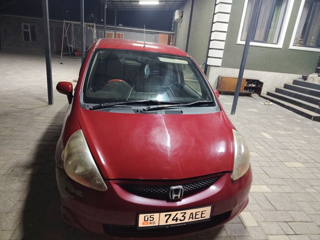 Honda Fit: 2003 г., Бензин, Хэтчбэк: фото 2