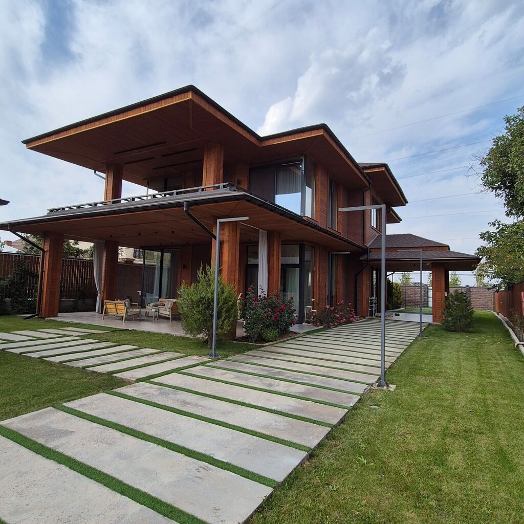 600 м², 6 комнат и более, Киргизия 1, Без животных: фото 7
