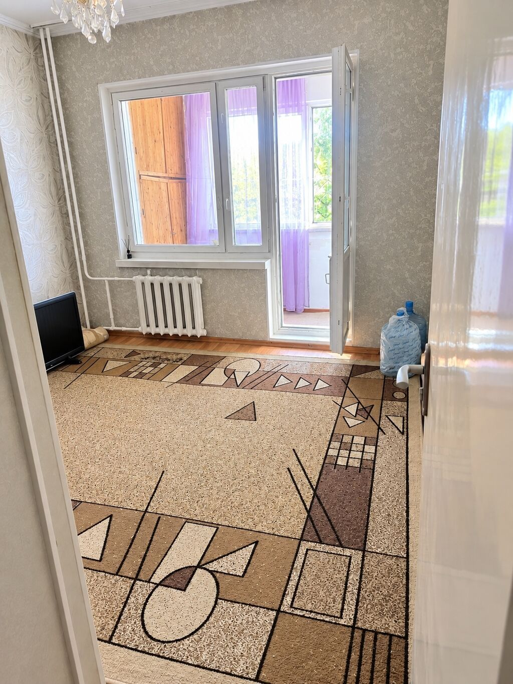 3 комнаты, 629 м², Аламедин-1 мкр 105 серия, 2 этаж, Косметический ремонт: фото 2
