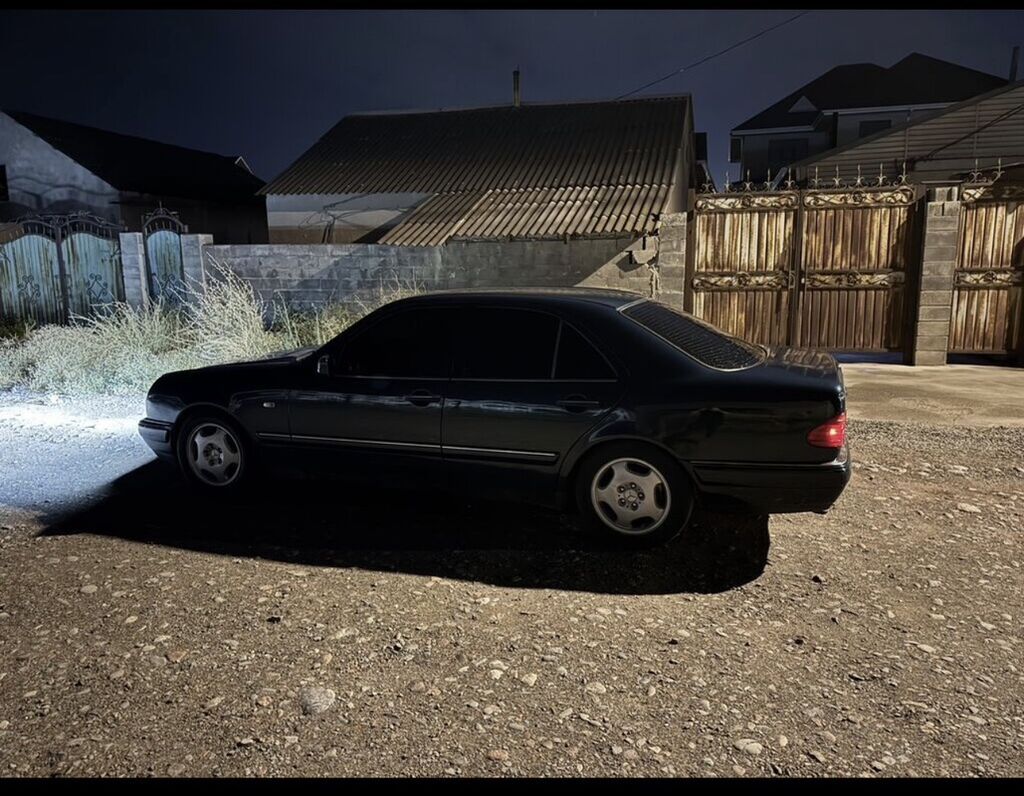 Mercedes-Benz E-Class: 1996 г., 3.2 л, Автомат, Бензин, Седан: фото 5