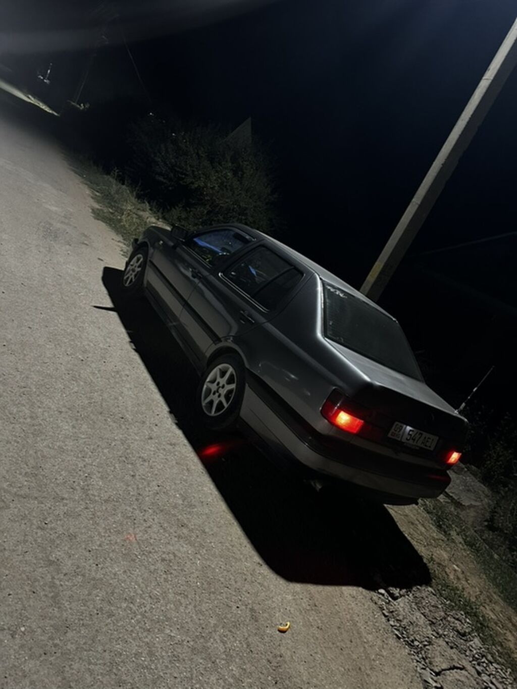 Volkswagen Vento: 1992 г., 1.8 л, Механика, Бензин, Седан: фото 6