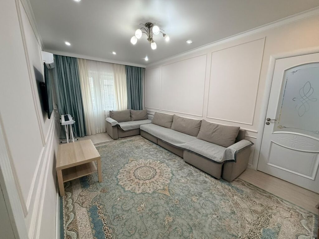 3 комнаты, 60 м², 5 мкр Индивидуалка, 4 этаж, Свежий ремонт