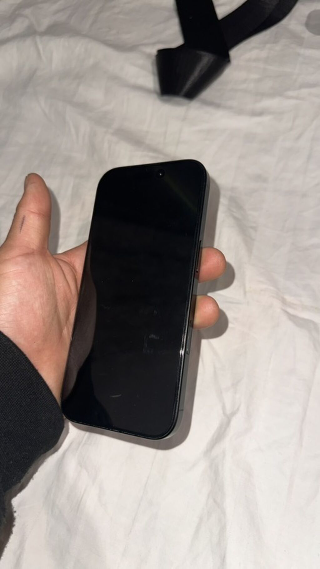 iPhone 16 Pro 256 ГБ, черный: фото 5