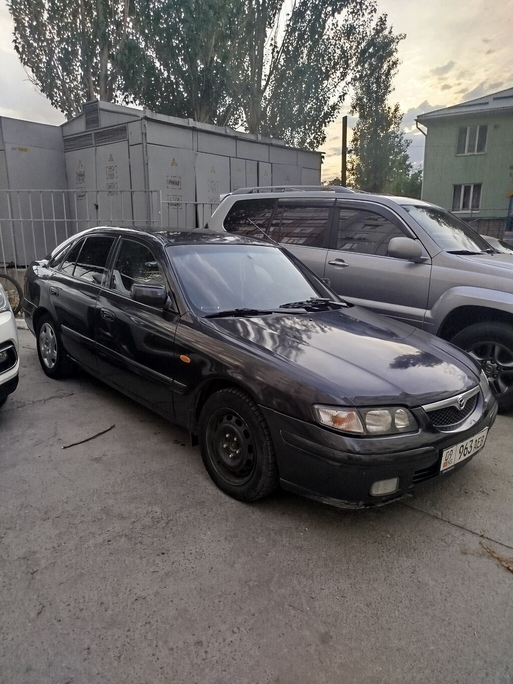 Mazda 626: 1997 г., 2 л, Механика, Бензин, Хэтчбэк: фото 3
