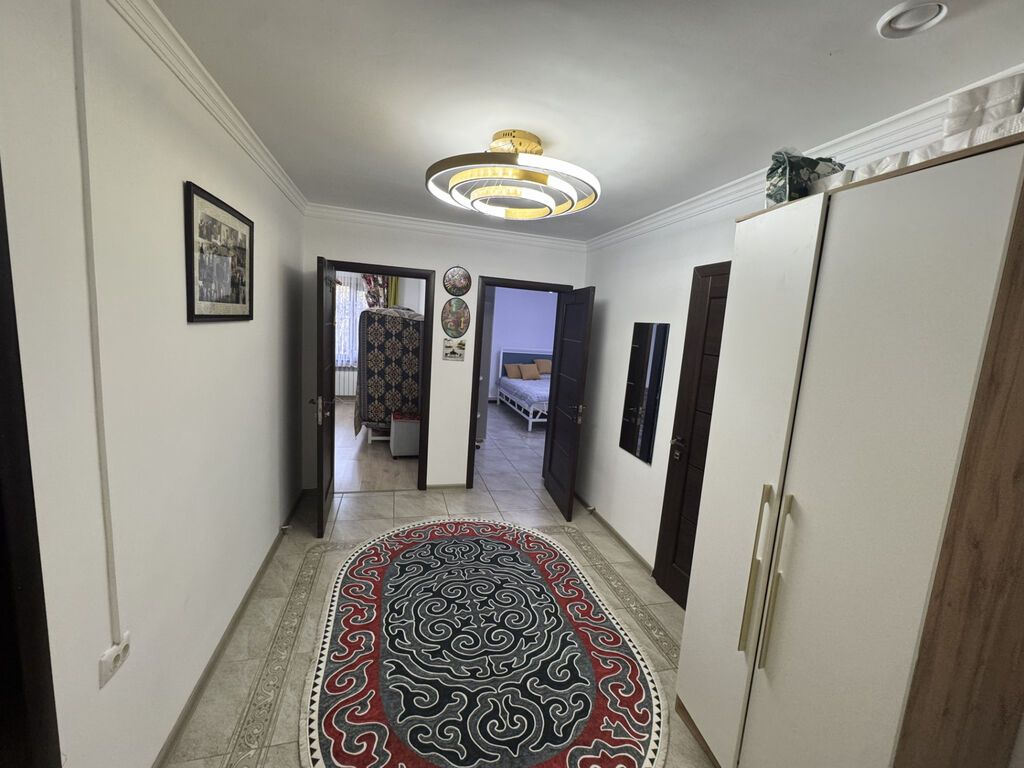 5 комнат, 220 м², 9 соток, Бишкек, Ак-Ордо 2 ж/м Собственник: фото 3