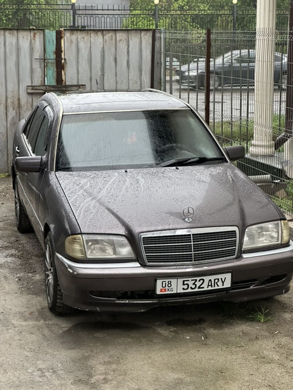 Mercedes-Benz C-Class: 1994 г., 2.2 л, Механика, Бензин, Седан — фото 2