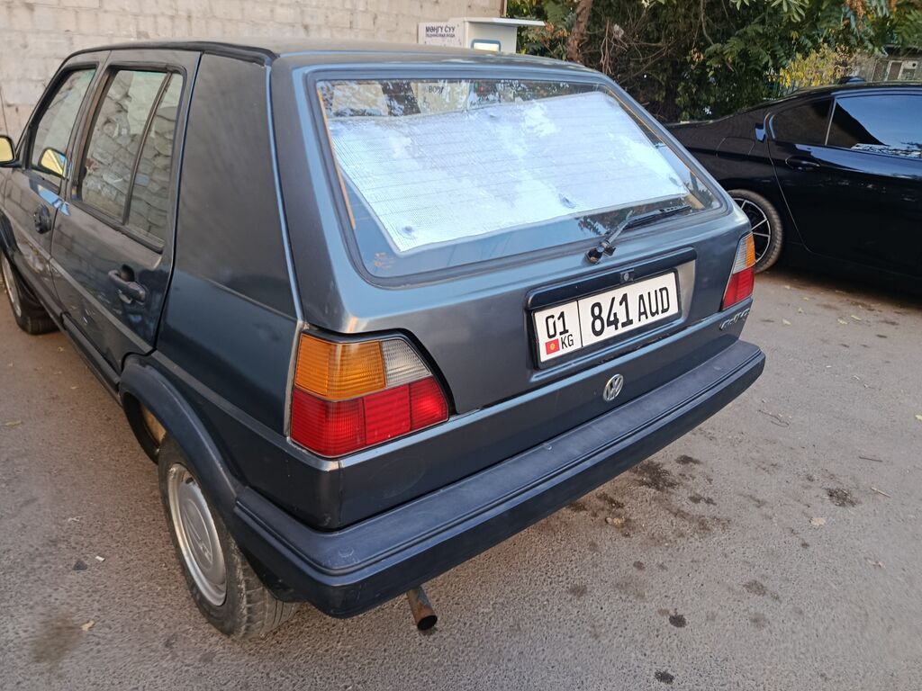 Volkswagen Golf: 1991 г., 1.8 л, Механика, Бензин, Хэтчбэк: фото 5