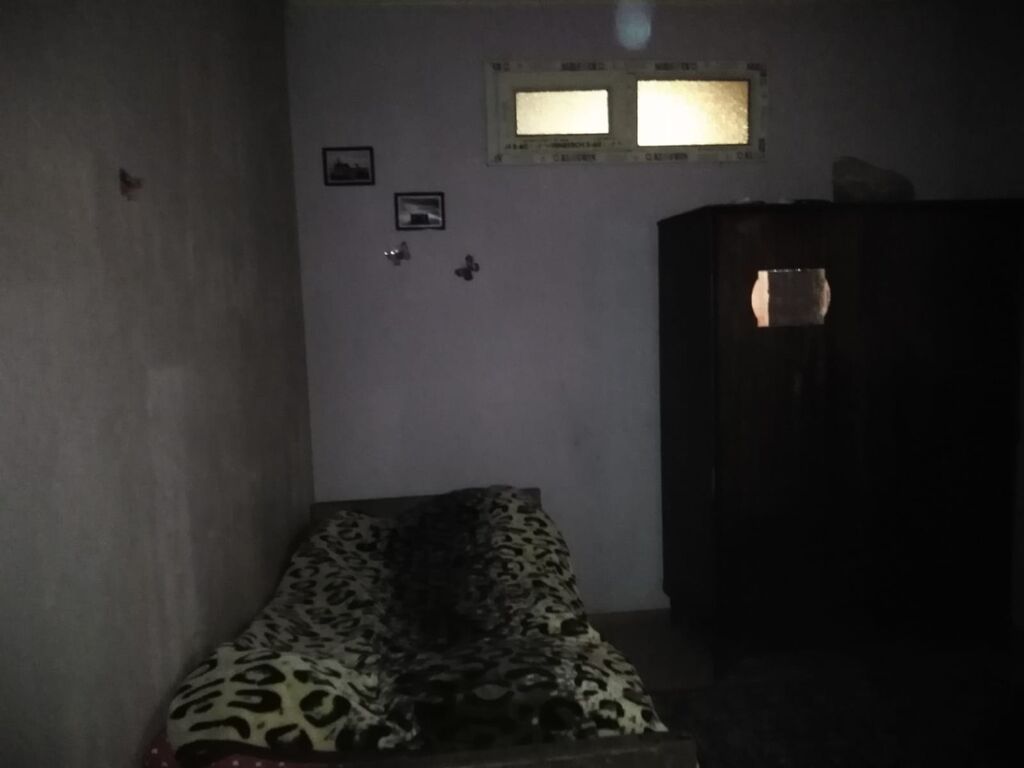 Bakıxanov qəs. 4 otaqlı, 136 kv. m, Kredit yoxdur, Orta təmir