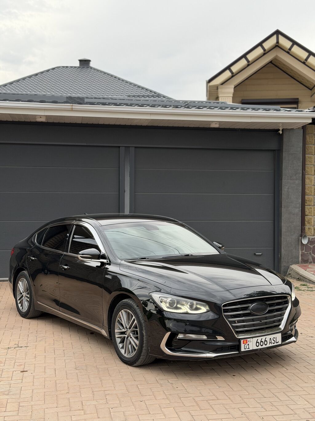 Hyundai Grandeur: 2018 г., 3 л, Автомат, Газ, Седан: фото 2
