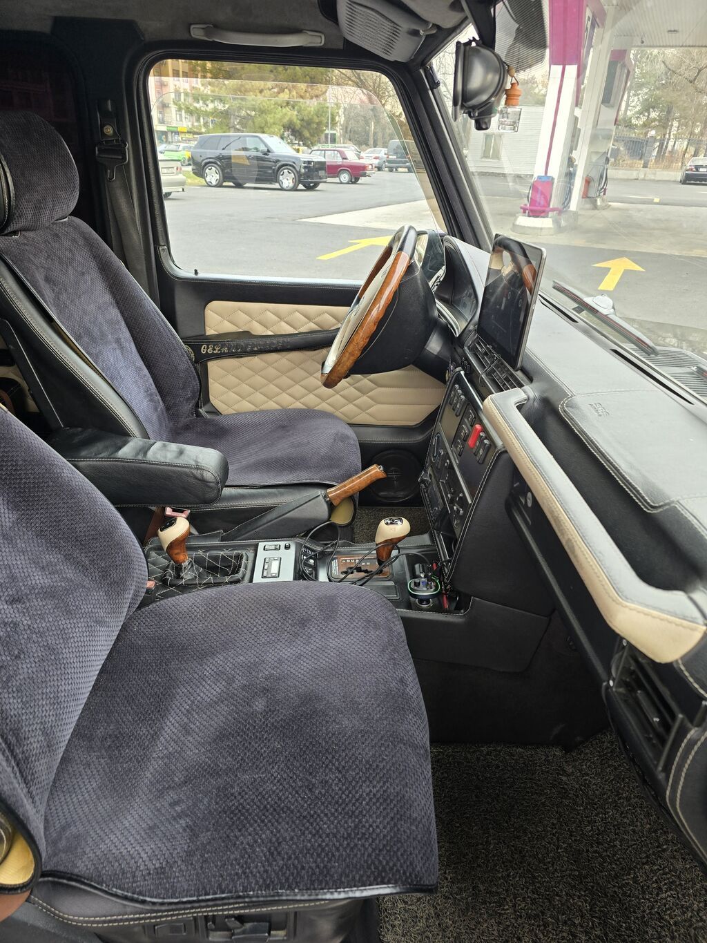 Mercedes-Benz G-Class: 1999 г., 5 л, Автомат, Газ, Внедорожник: фото 8