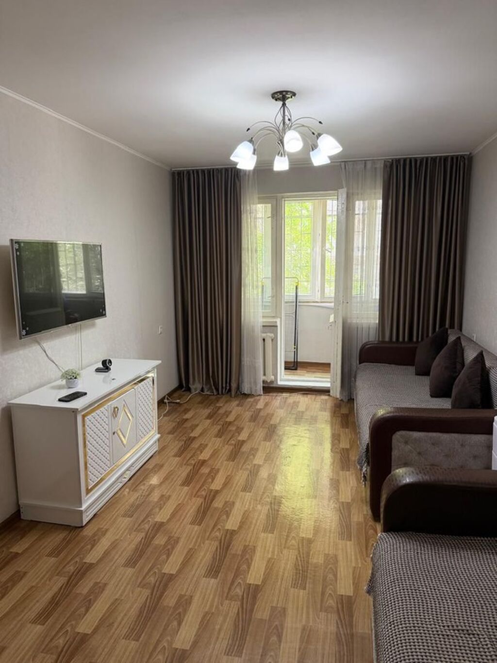 2 комнаты, 42 м², 104 серия, 2 этаж, Косметический ремонт: фото 1