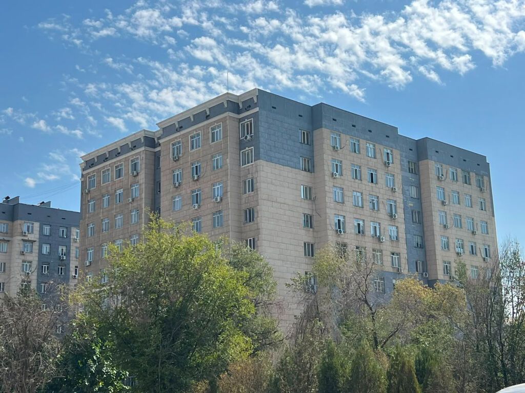 2 комнаты, 67 м², Тунгуч мкр Элитка, 1 этаж, Требуется ремонт: фото 1