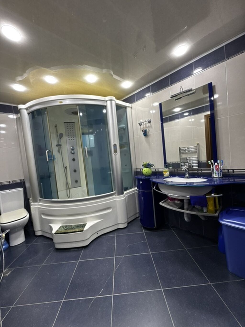 İnşaatçılar metrosunun TAM yanında — 150 m², 3 otaqlı, tam əşyalı