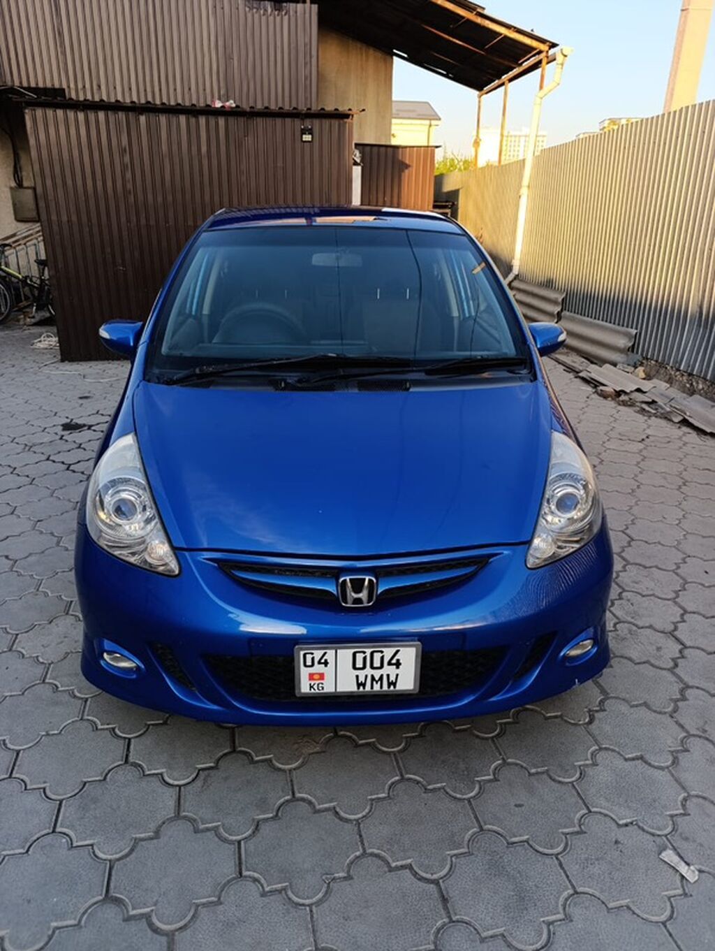 Honda Fit: 2005 г., Автомат, Бензин, Хэтчбэк: фото 2