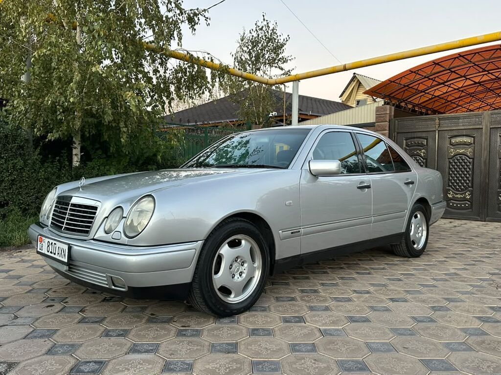 Mercedes-Benz E-Class: 1998 г., 4.3 л, Автомат, Бензин, Седан: фото 4