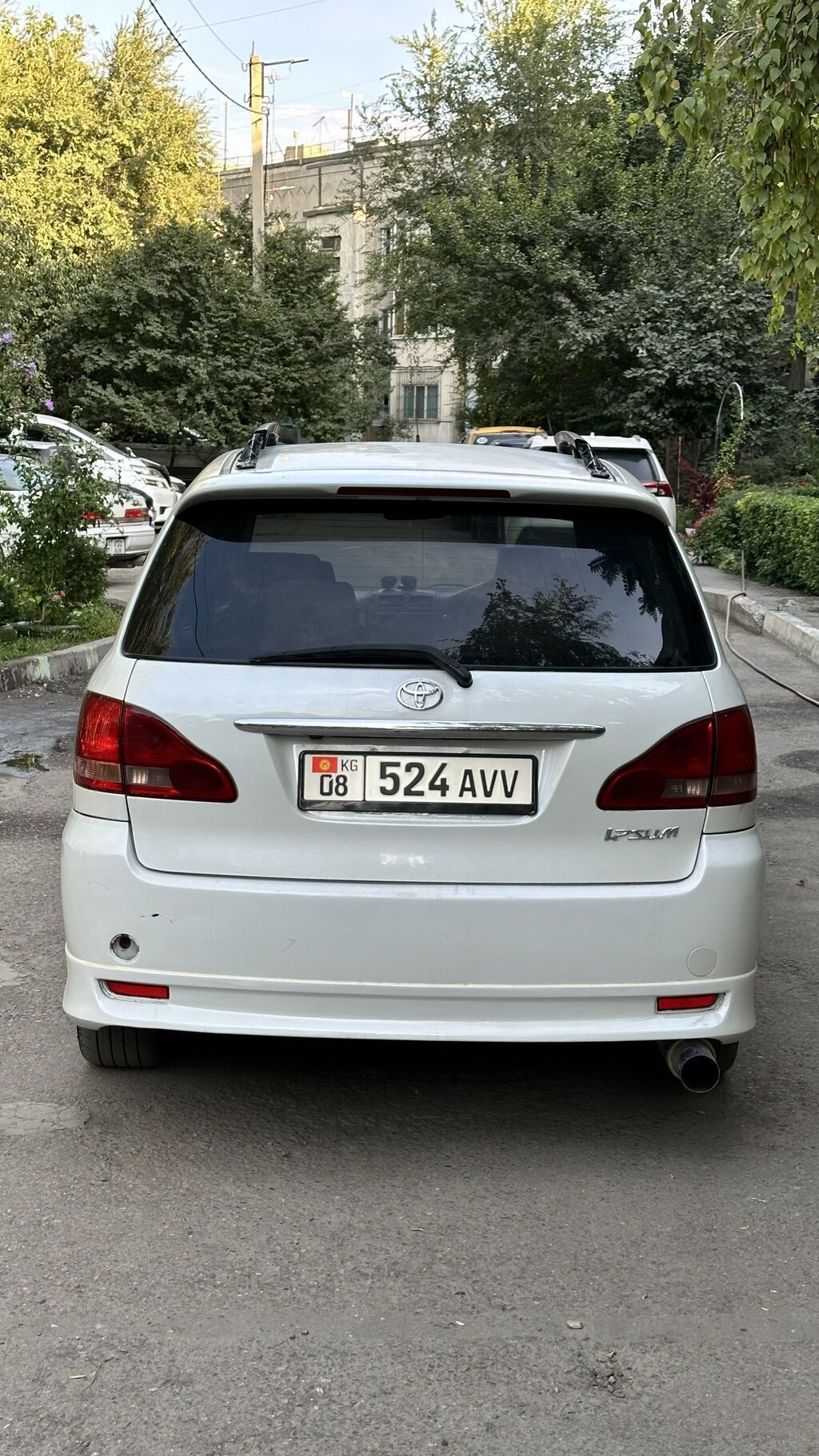 Toyota Ipsum: 2001 г., 2.4 л, Автомат, Газ, Минивэн: фото 5