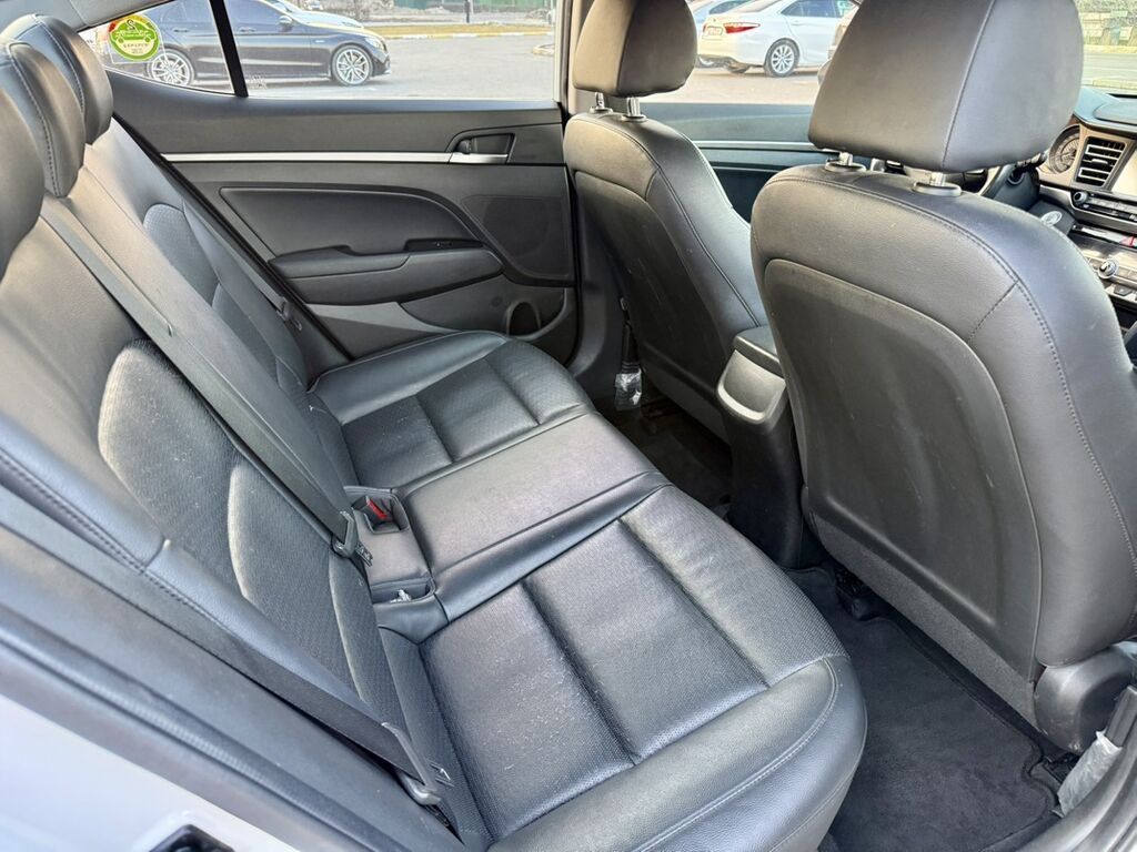 Hyundai Avante: 2019 г., Автомат, Бензин, Седан: фото 6