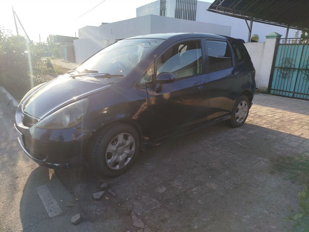 Honda Fit: 2002 г., 1.3 л, Вариатор, Бензин, Хэтчбэк: фото 3
