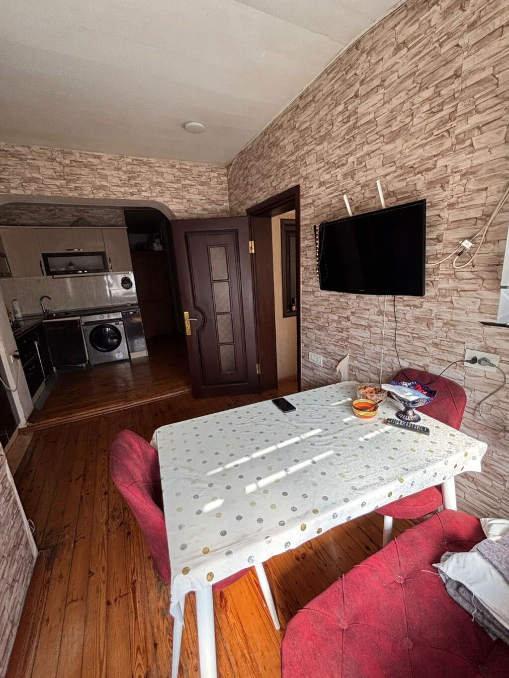 3-room old-build apartment for sale in Yeni Yasamal, 105 m², 180 000 AZN, photo 5 / 12