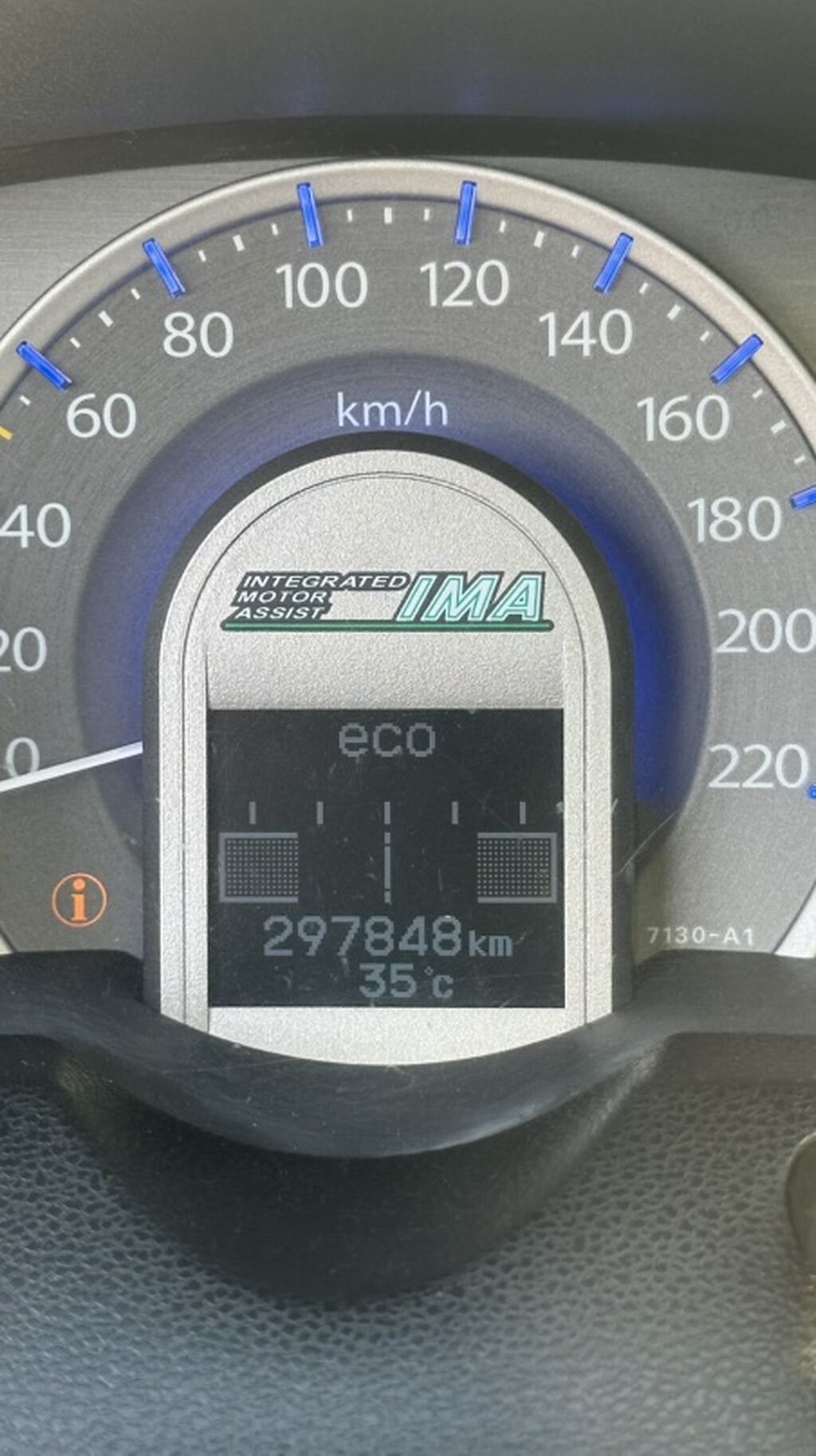 Honda Shuttle: 2011 г., 1.4 л, Вариатор, Гибрид, Универсал: фото 6