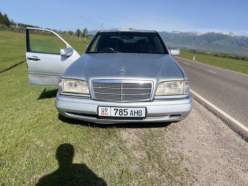 Mercedes-Benz C-Class: 1997 г., 2.8 л, Бензин, Седан: фото 8