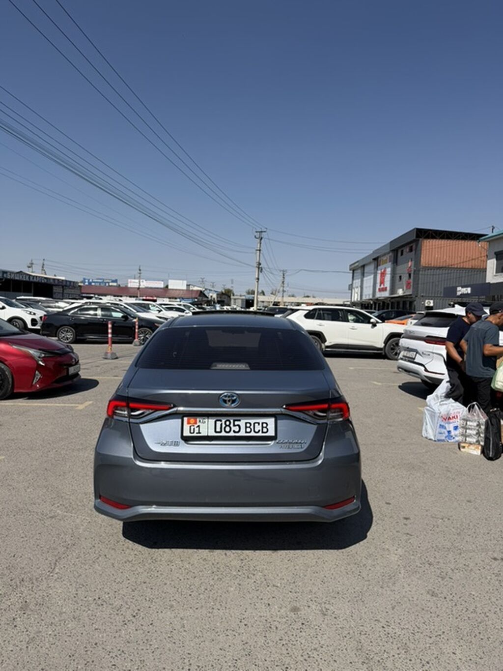 Toyota Corolla: 2023 г., 1.8 л, Автомат, Гибрид, Седан: фото 4