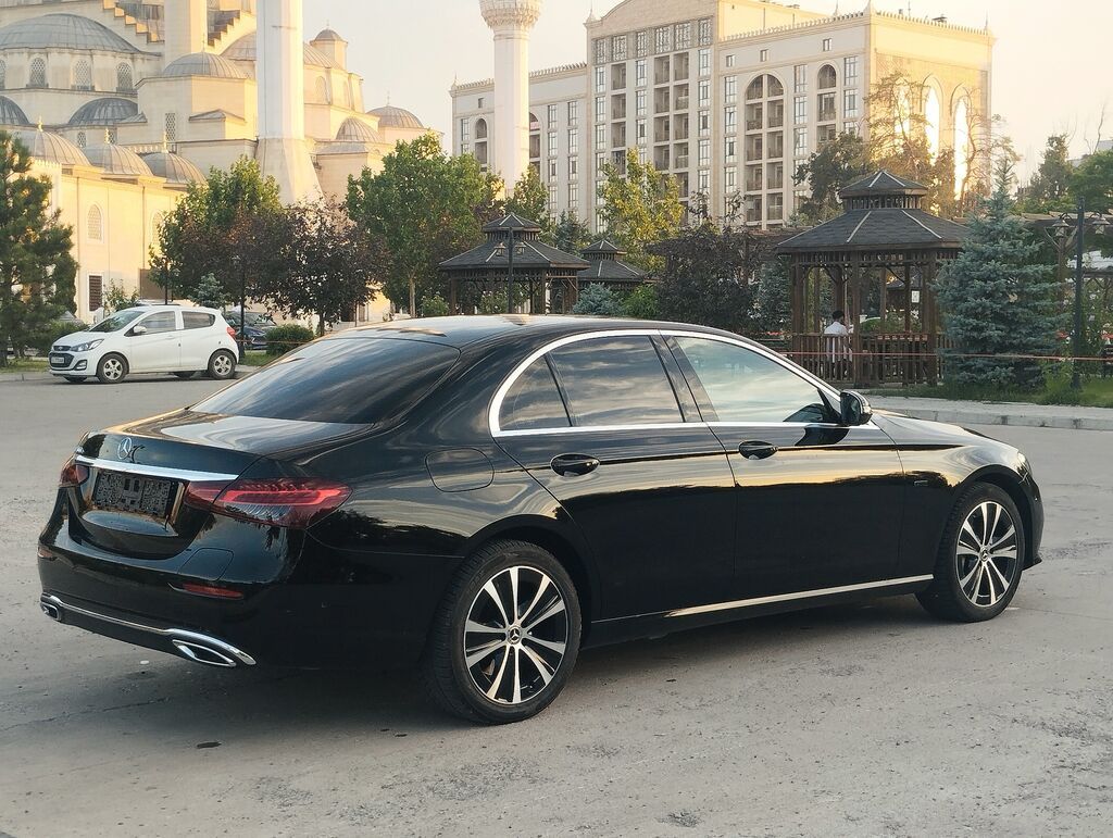 Mercedes-Benz E-Class: 2020 г., 2 л, Автомат, Гибрид, Седан: фото 4