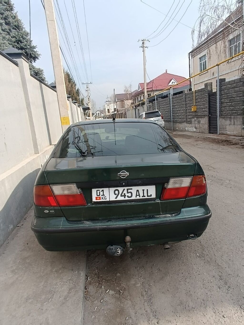 Nissan Primera: 1997 г., 2 л, Механика, Бензин, Седан: фото 8