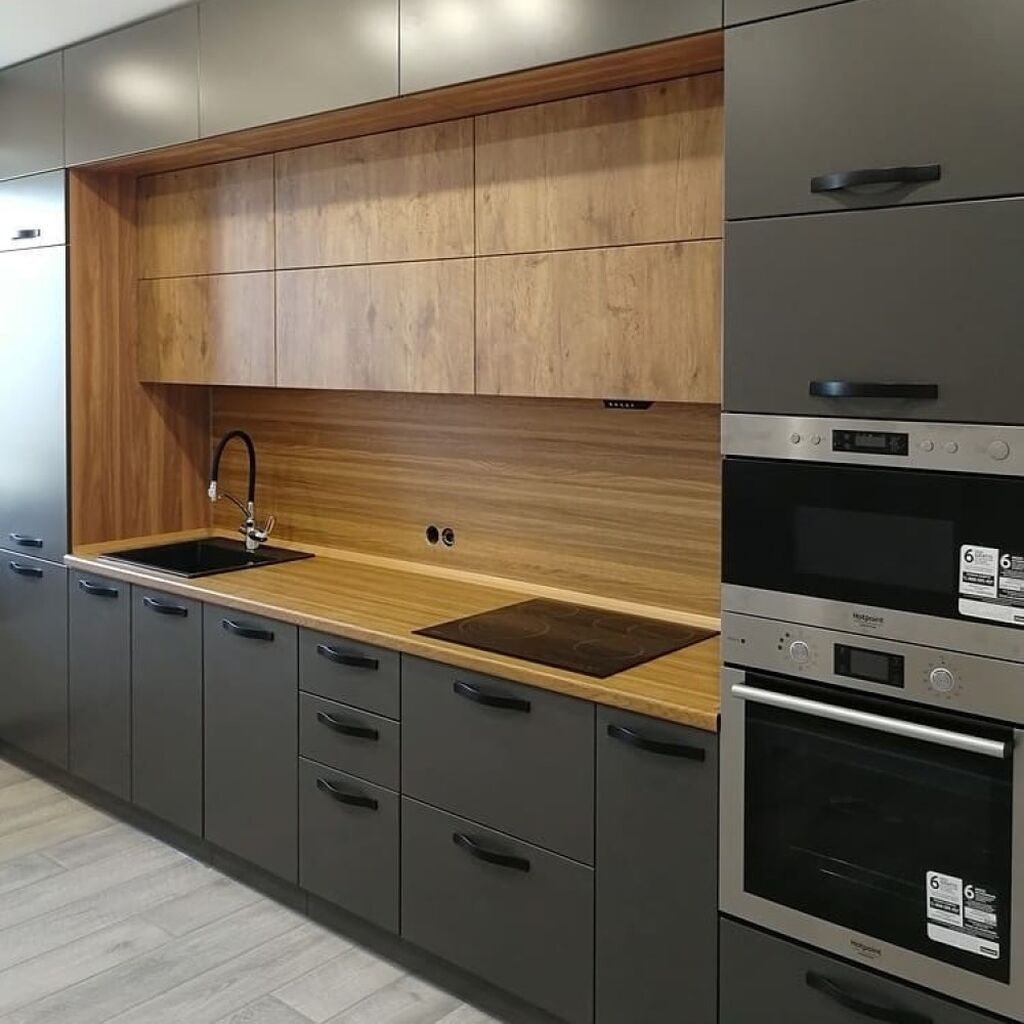 Кухонный гарнитур оранжевый. Кухня длиной 4 м. Кухни с пеналом прямые. Кухня длиной 4 м. Кухня 4 метра в длину.