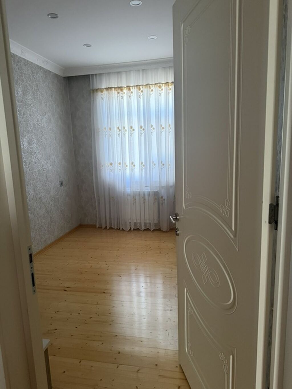 4 otaqlı, 110 kv. m, Kredit yoxdur, Yeni təmirli