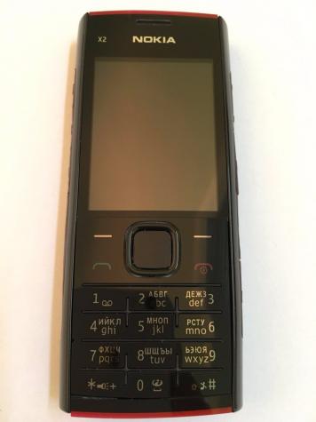 Nokia: Nokia x2-00, σε αριστη κατασταση με το φορτιστη του σε lalafo.gr Nokia x2-00, σε αριστη κατασταση με το φορτιστη του σε Νίκαια
