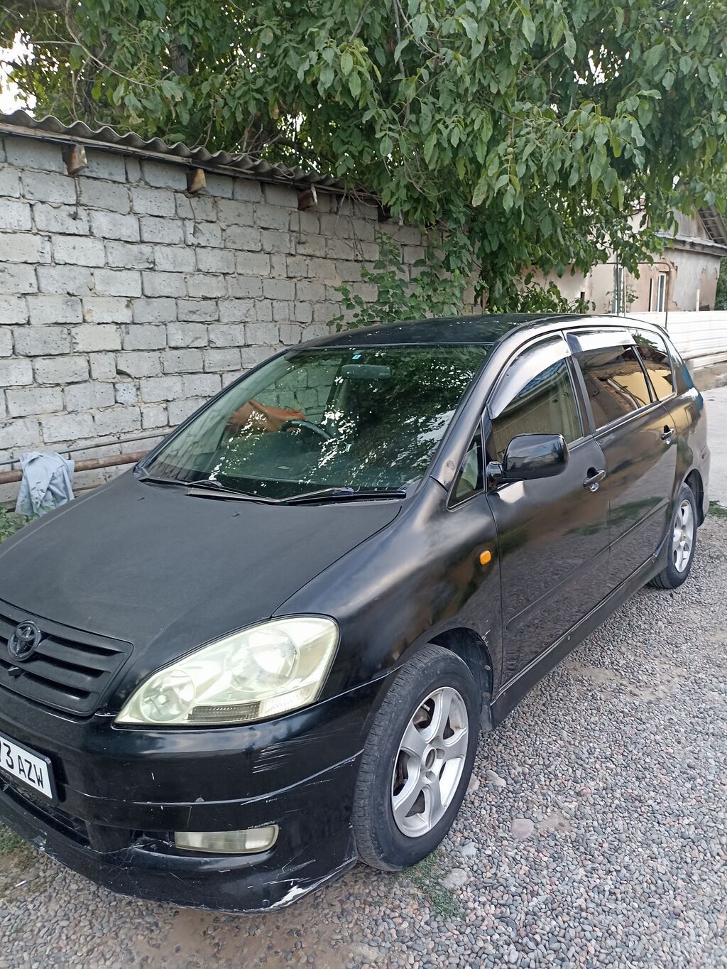 Toyota Ipsum: 2003 г., 2.4 л, Автомат, Газ, Минивэн: фото 5