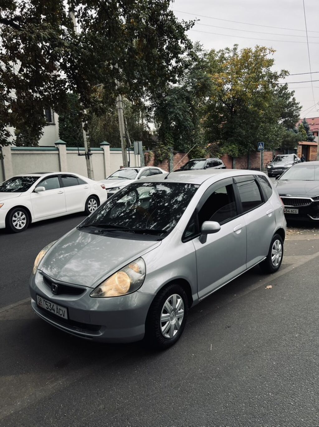 Honda Fit: 2002 г., 1.3 л, Автомат, Бензин, Хэтчбэк: фото 1