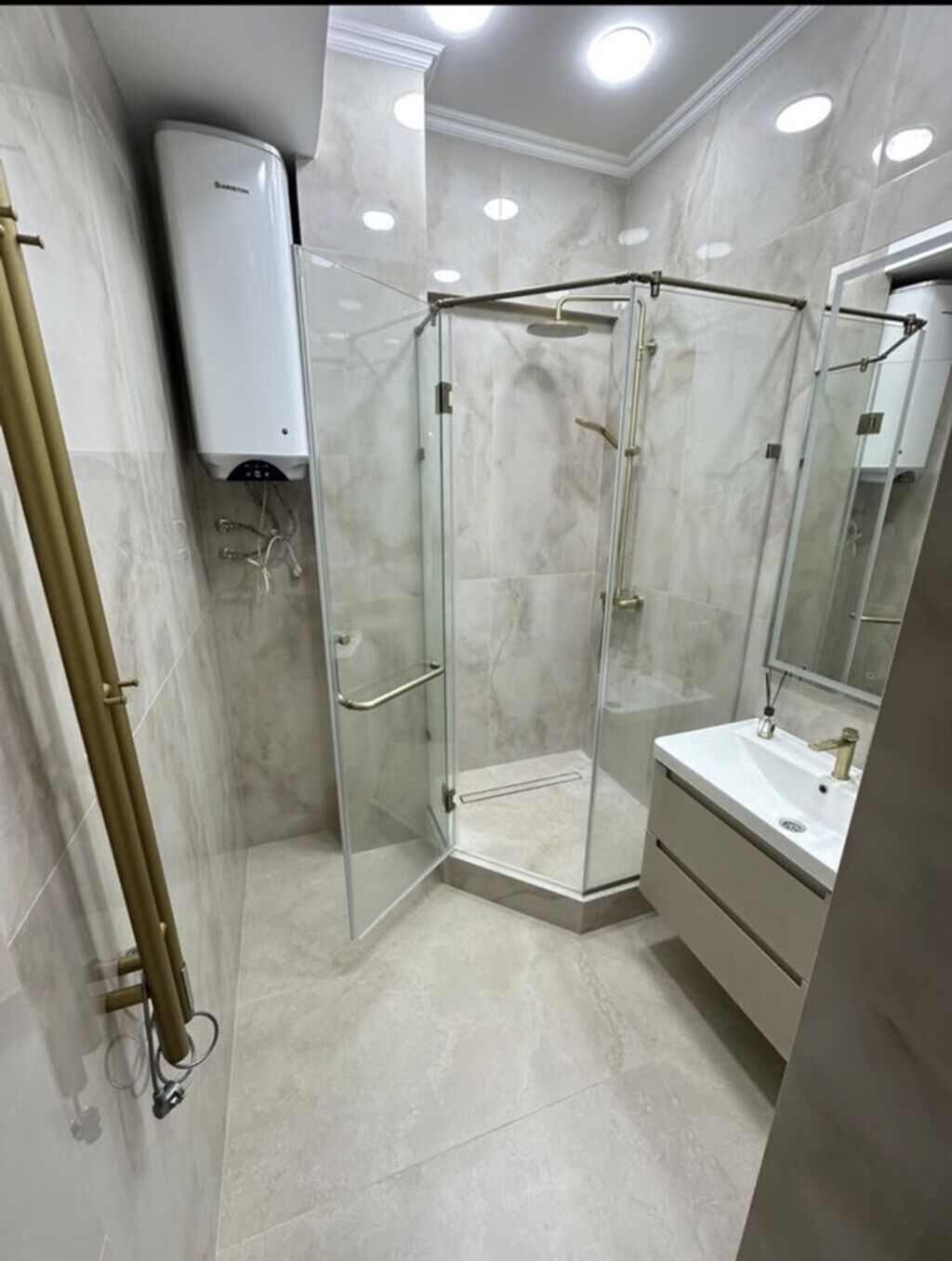 3 комнаты, 93 м², 4 мкр Элитка, 5 этаж, Евроремонт: фото 5
