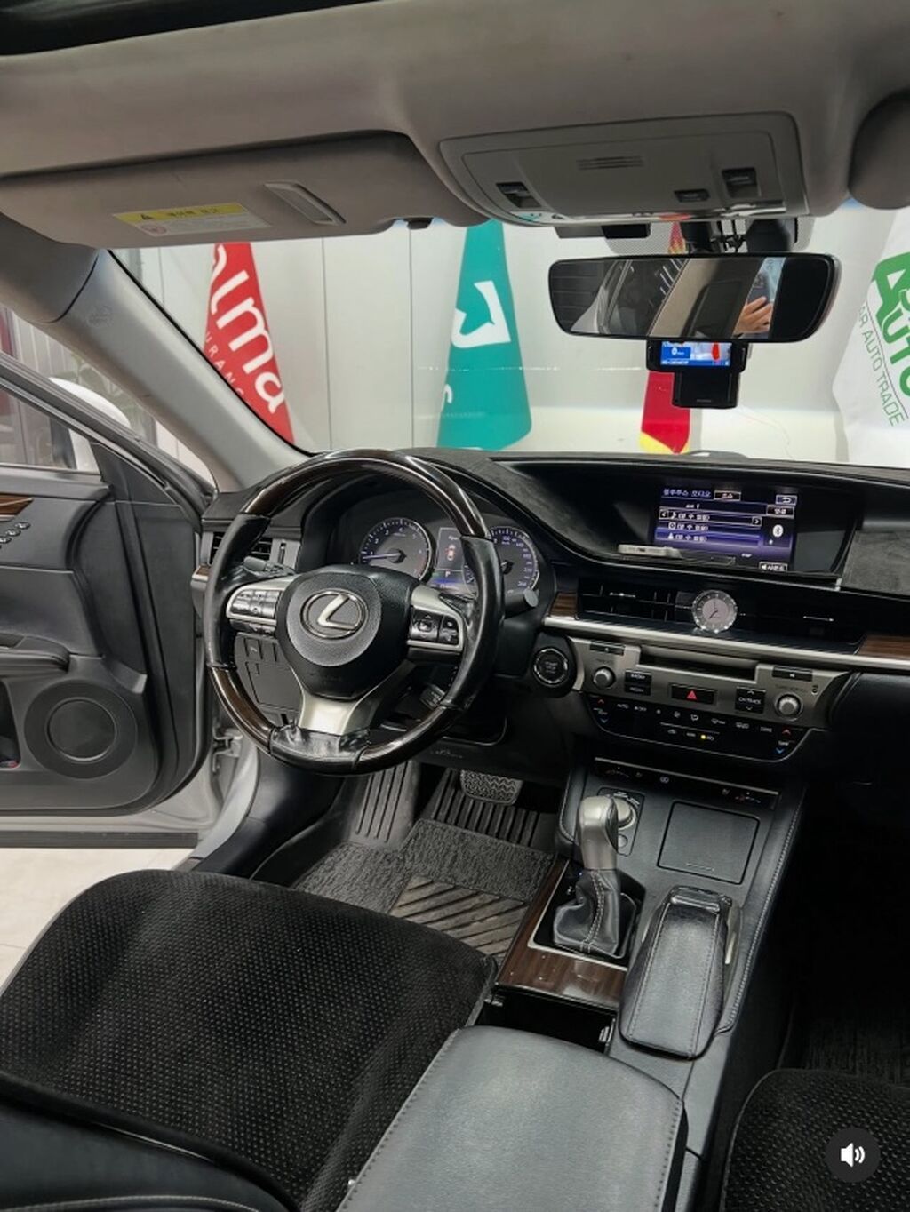 Lexus ES: 2016 г., 3.5 л, Автомат, Бензин, Седан: фото 5