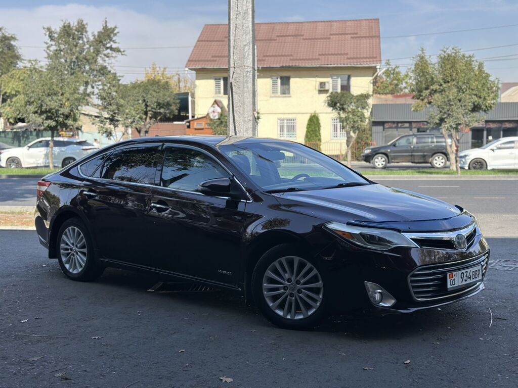 Toyota Avalon: 2013 г., 2.5 л, Гибрид, Седан: фото 2